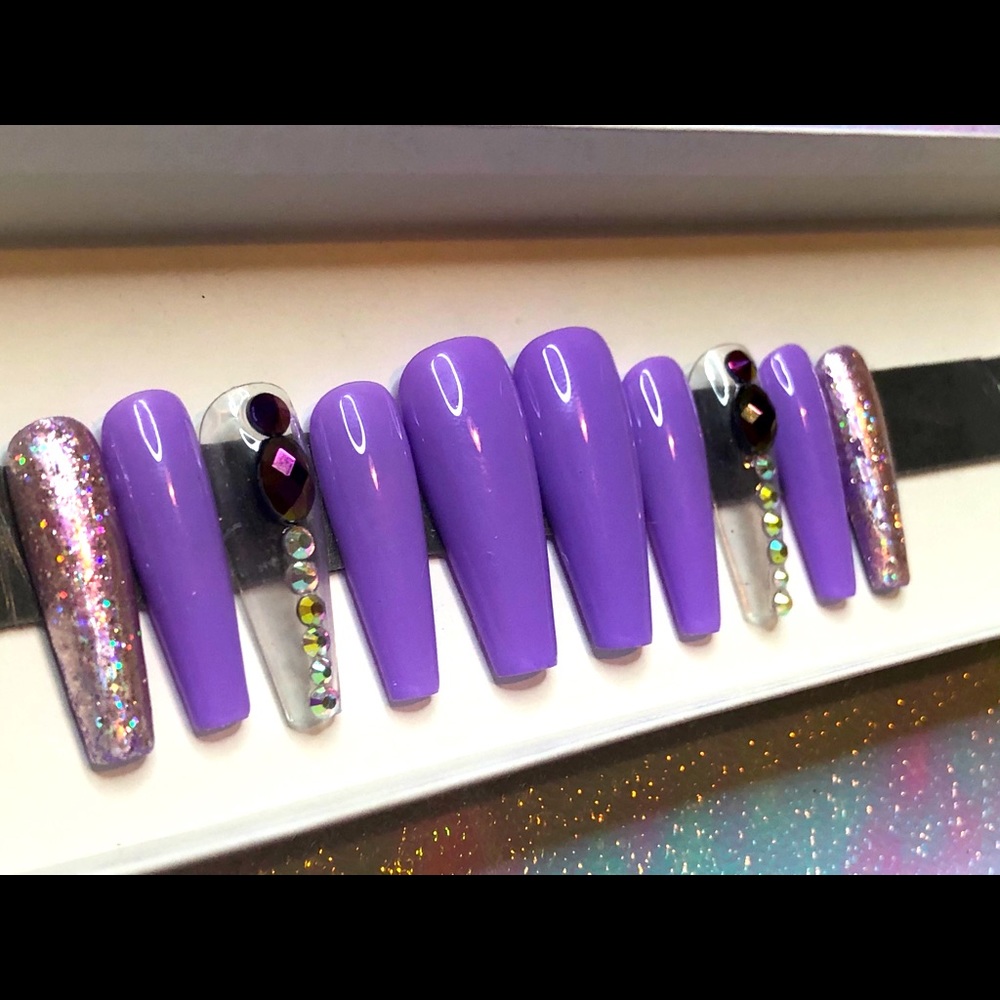 Custom Press on Nails